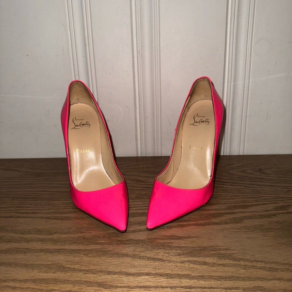 Christian Louboutin so Kate 120 bright pink